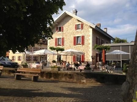 ホテル Au Boeuf Rouge Crassier エクステリア 写真